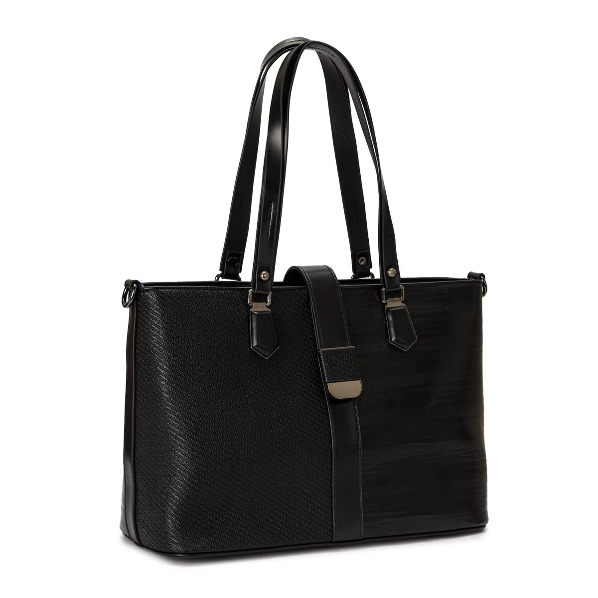 MA1637 Black