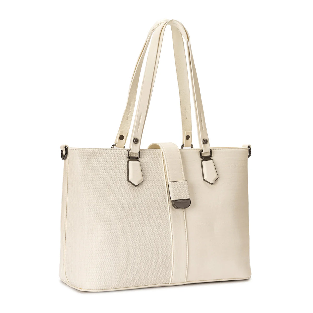 MA1637 White