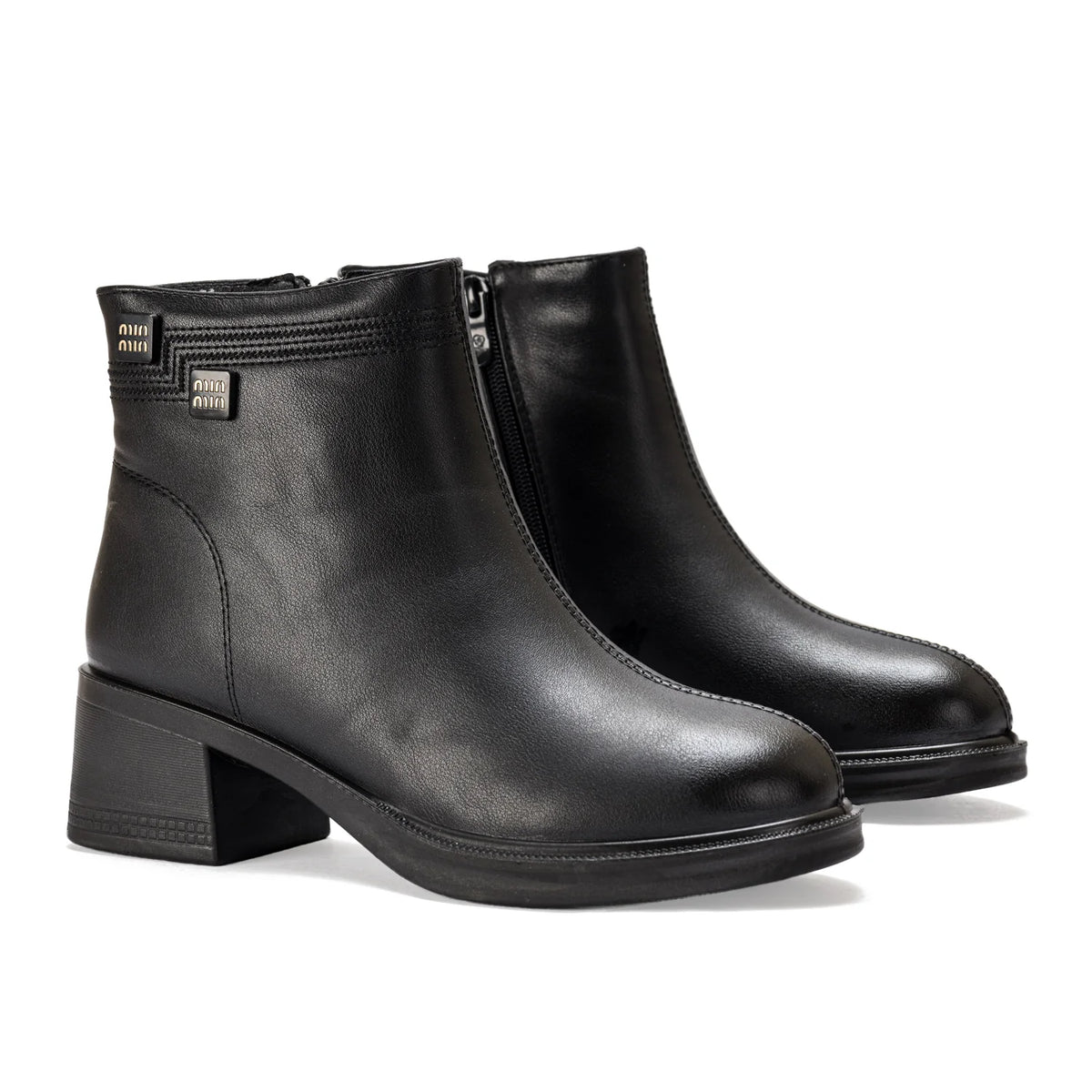 S623 Black