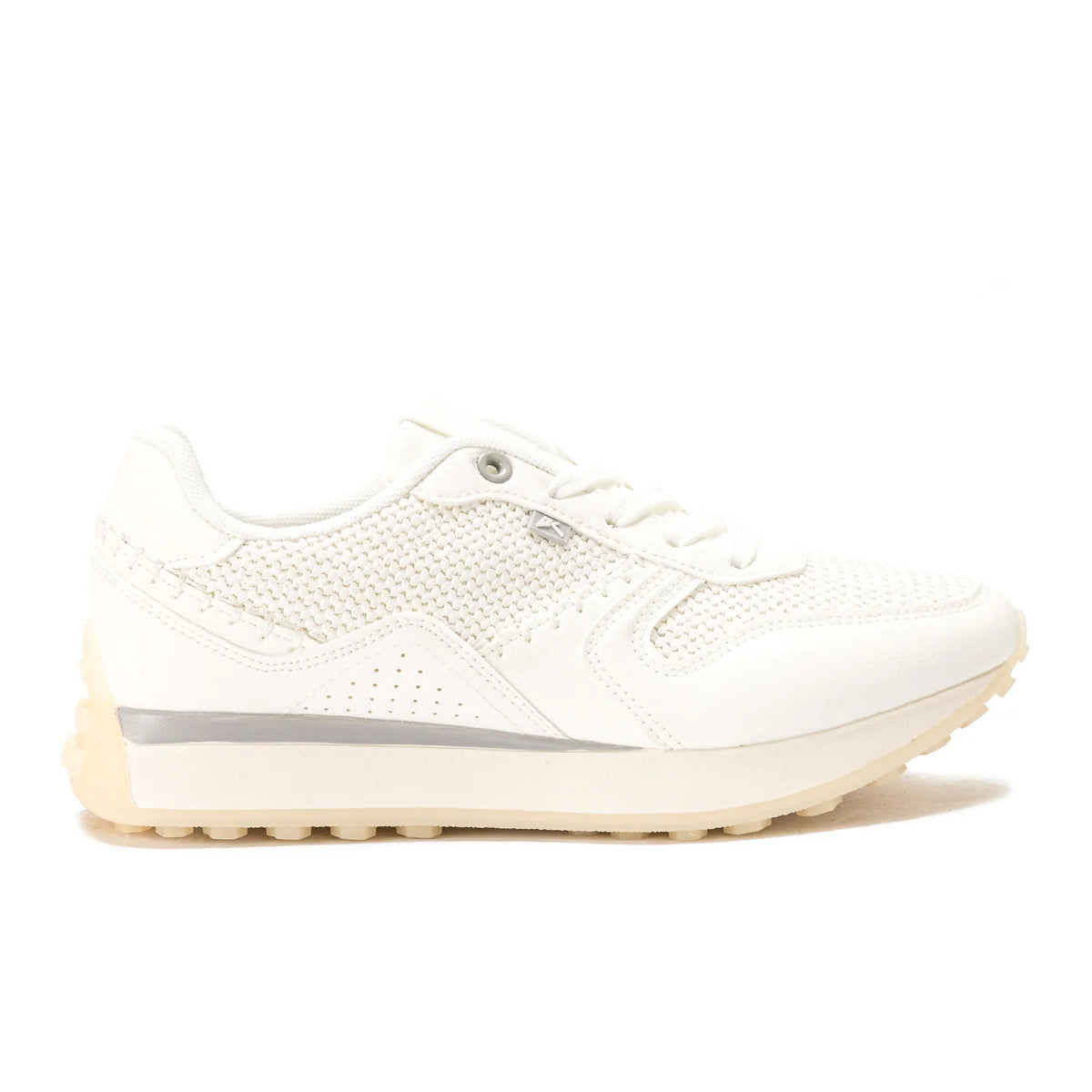 MU-583 White