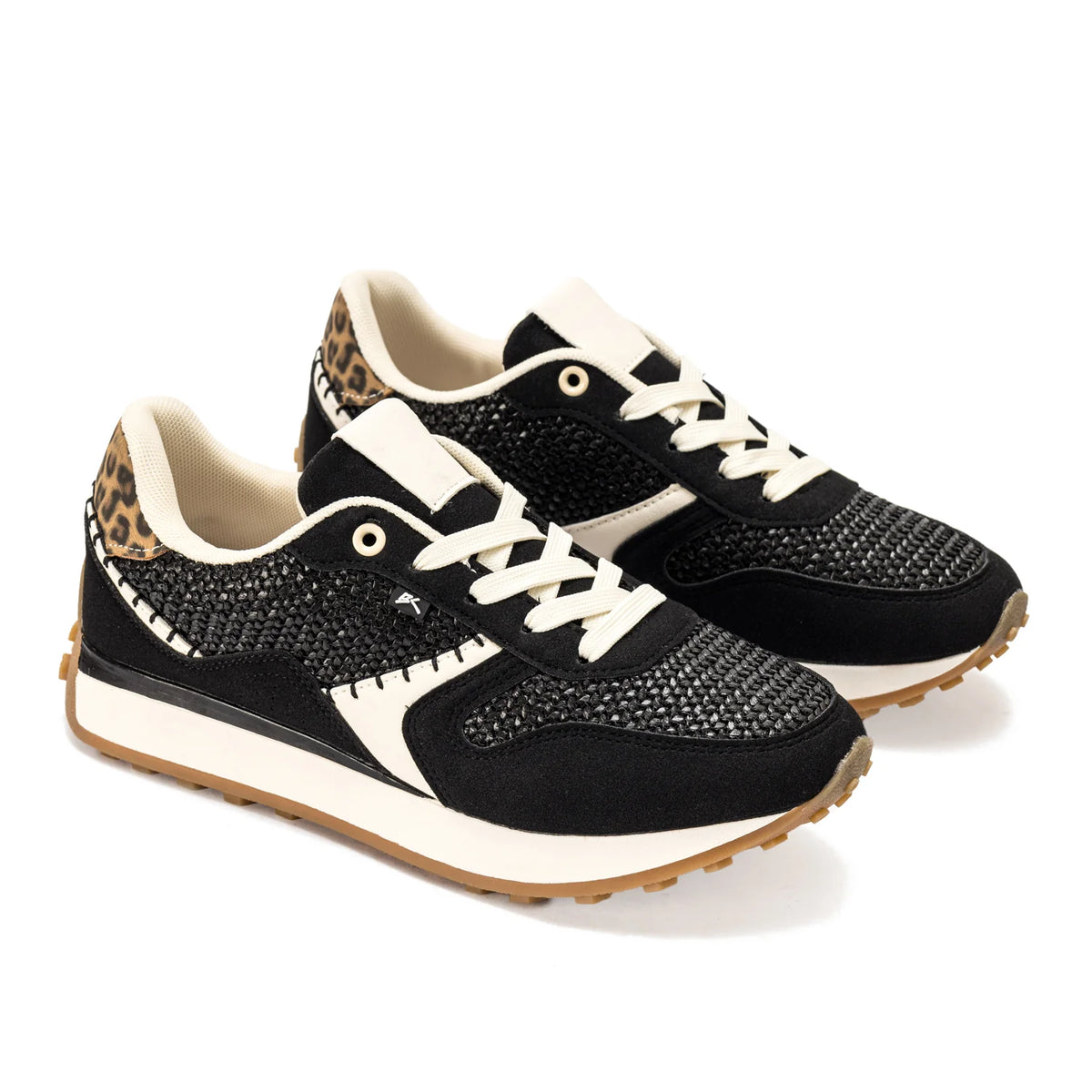 MU-583 Black