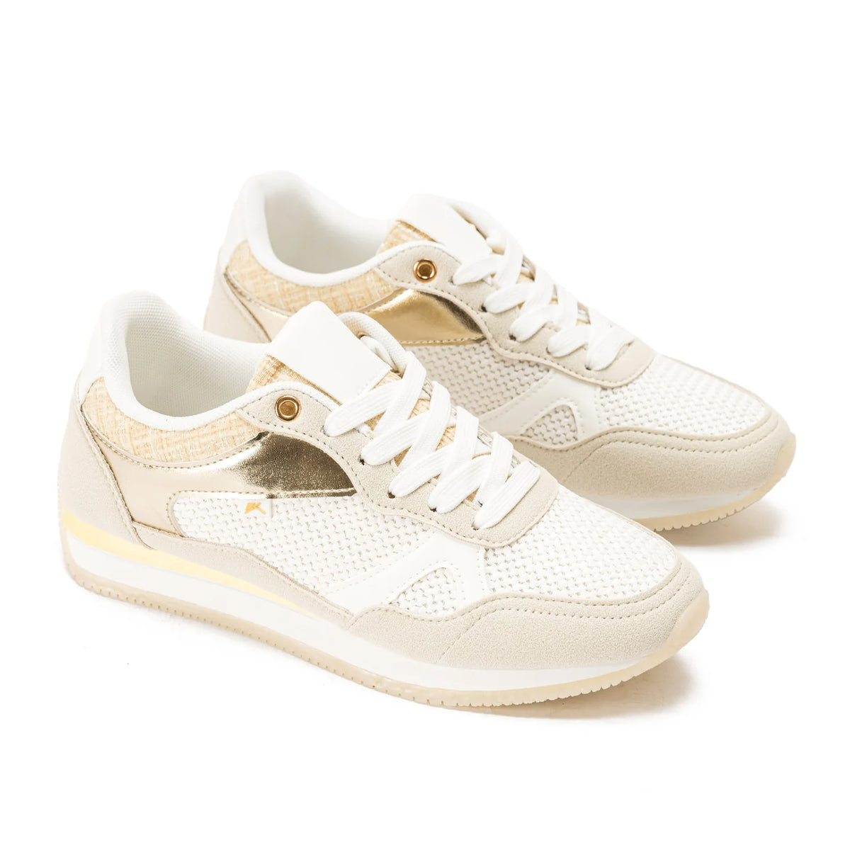 MU-582 White