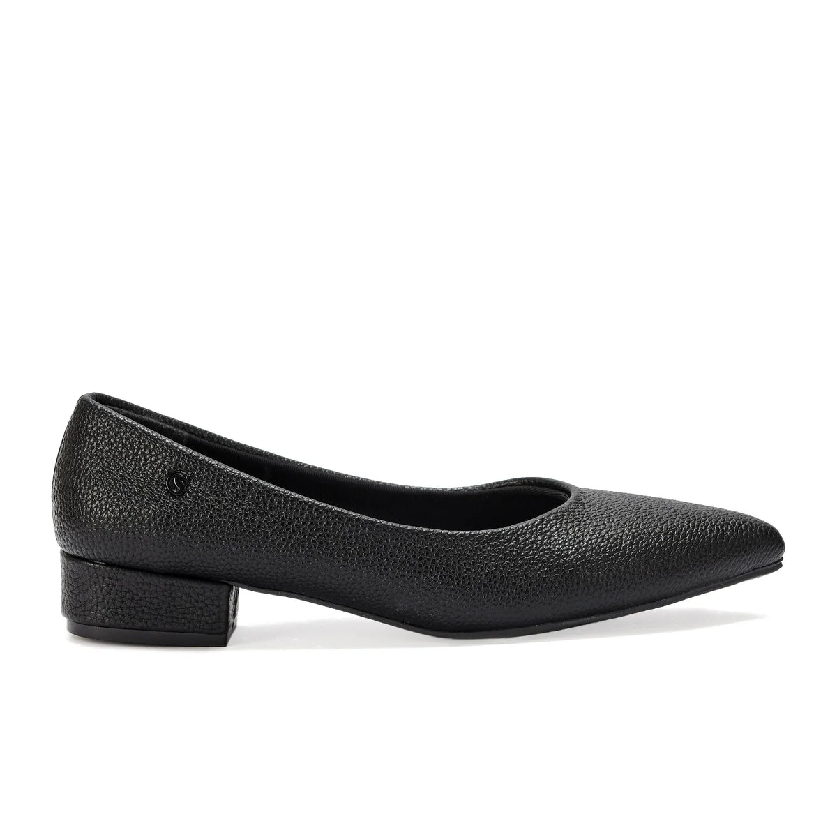 CA304 Black